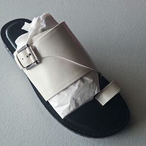 New Vince Camuto Coolian Sandal in Coconut Cream, Size 7.5